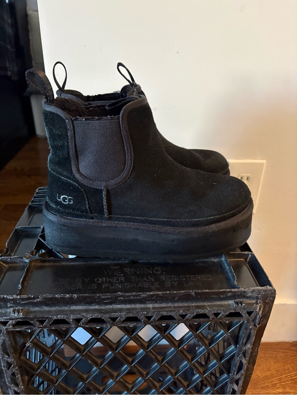 UGG Black Platform Chelsea Boots - Picture 2 of 4